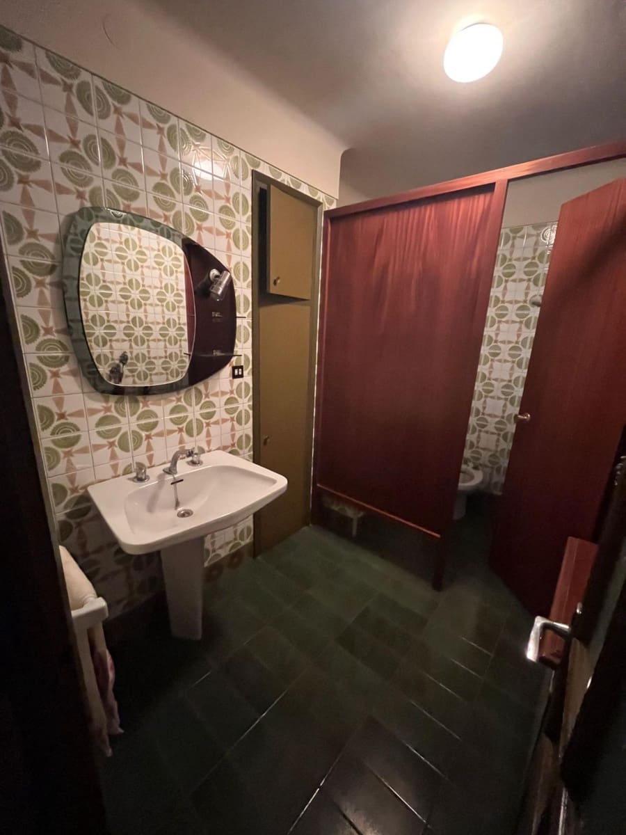 7 bedroom Finca/Country House for sale in Vilanova del Cami - € 275,000 (Ref: 8763247)