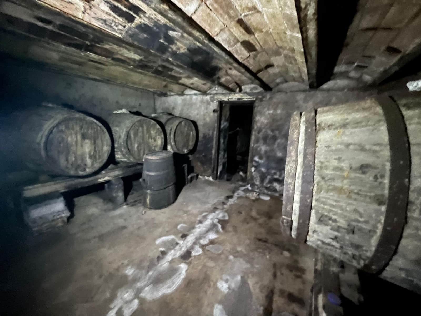 7 bedroom Finca/Country House for sale in Vilanova del Cami - € 275,000 (Ref: 8763247)