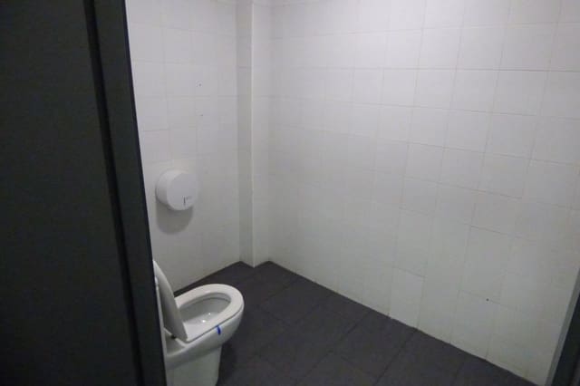 Kaupallinen myytävänä paikassa Igualada - 75 000 € (Ref: 8763280)