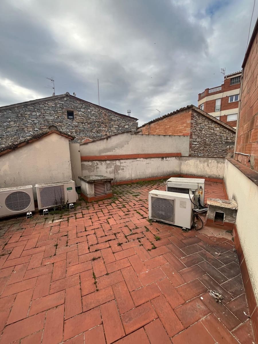 Commercieel te koop in Sant Marti de Tous - € 79.000 (Ref: 8798833)