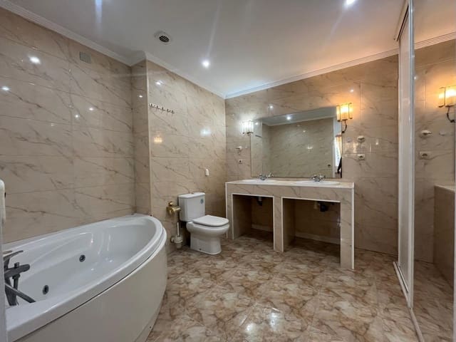 3 sypialnia Willa na sprzedaż w Cambrils z garażem - 299 000 € (Ref: 8849454)