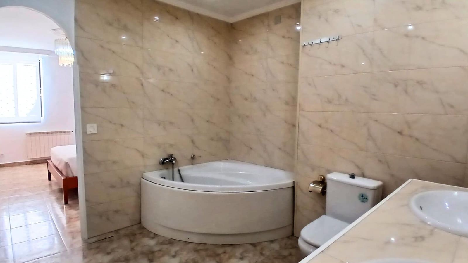 3 bedroom Villa for sale in Cambrils with garage - € 299,000 (Ref: 8849454)