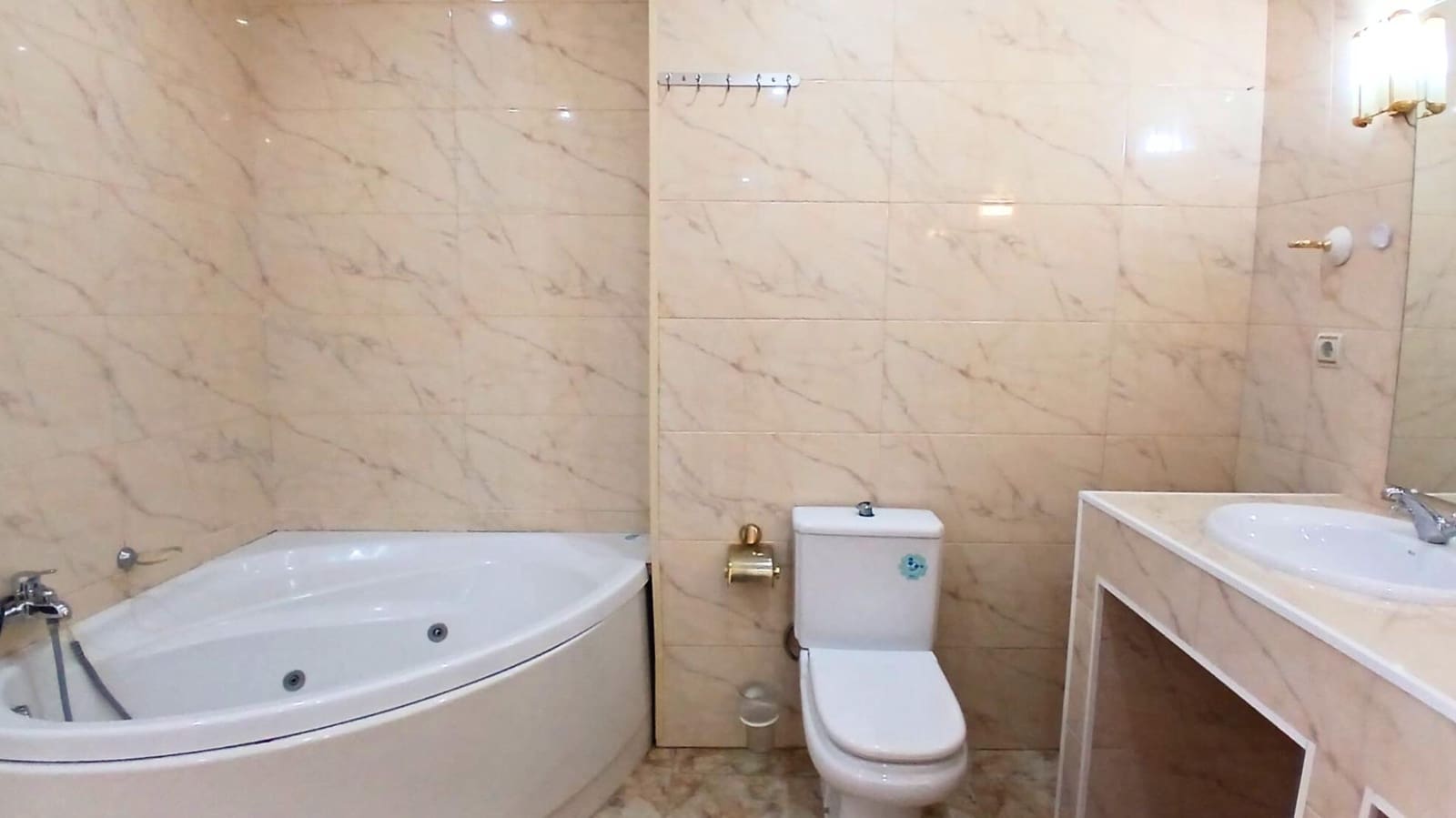 3 bedroom Villa for sale in Cambrils with garage - € 299,000 (Ref: 8849454)