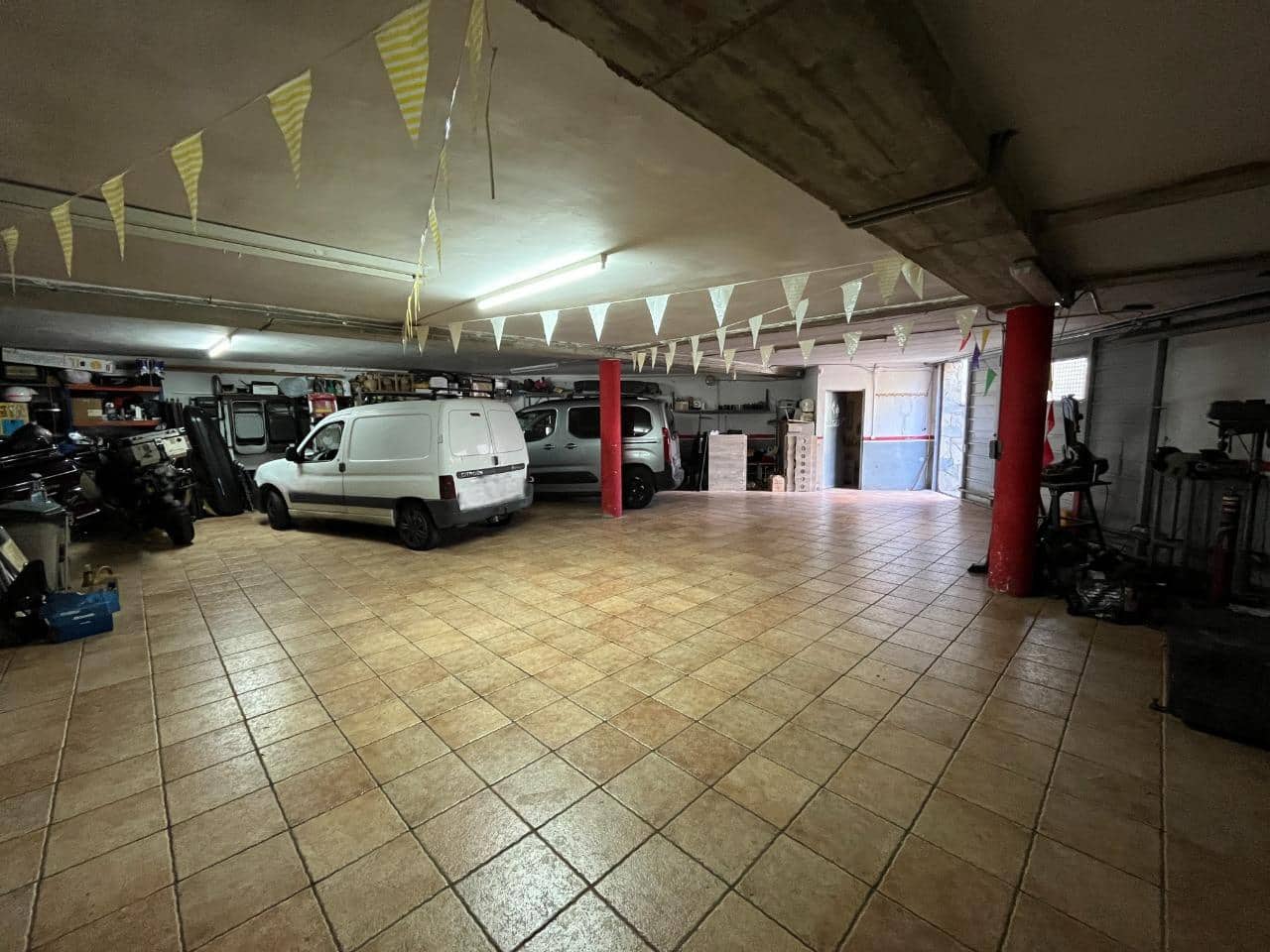 4 soveværelse Villa til salg i Igualada med swimmingpool garage - € 612.000 (Ref: 8874725)