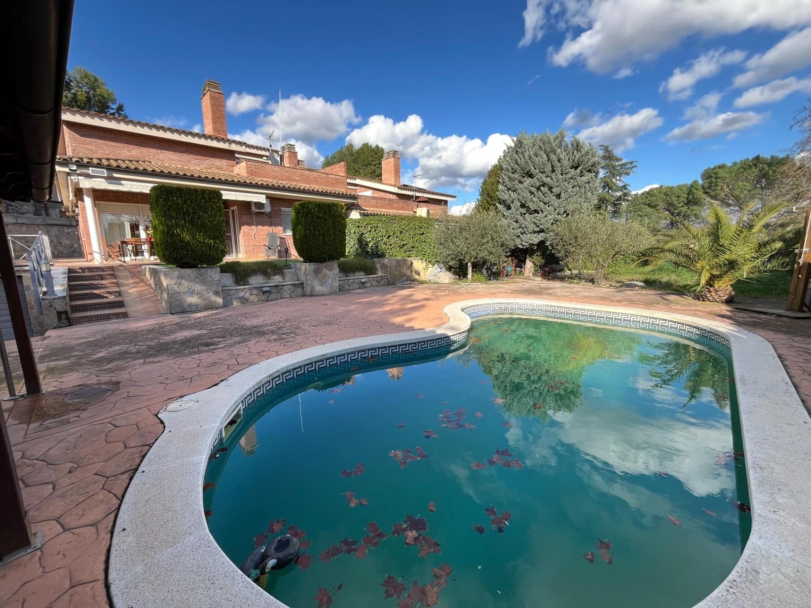 4 soveværelse Villa til salg i Igualada med swimmingpool garage - € 612.000 (Ref: 8874725)