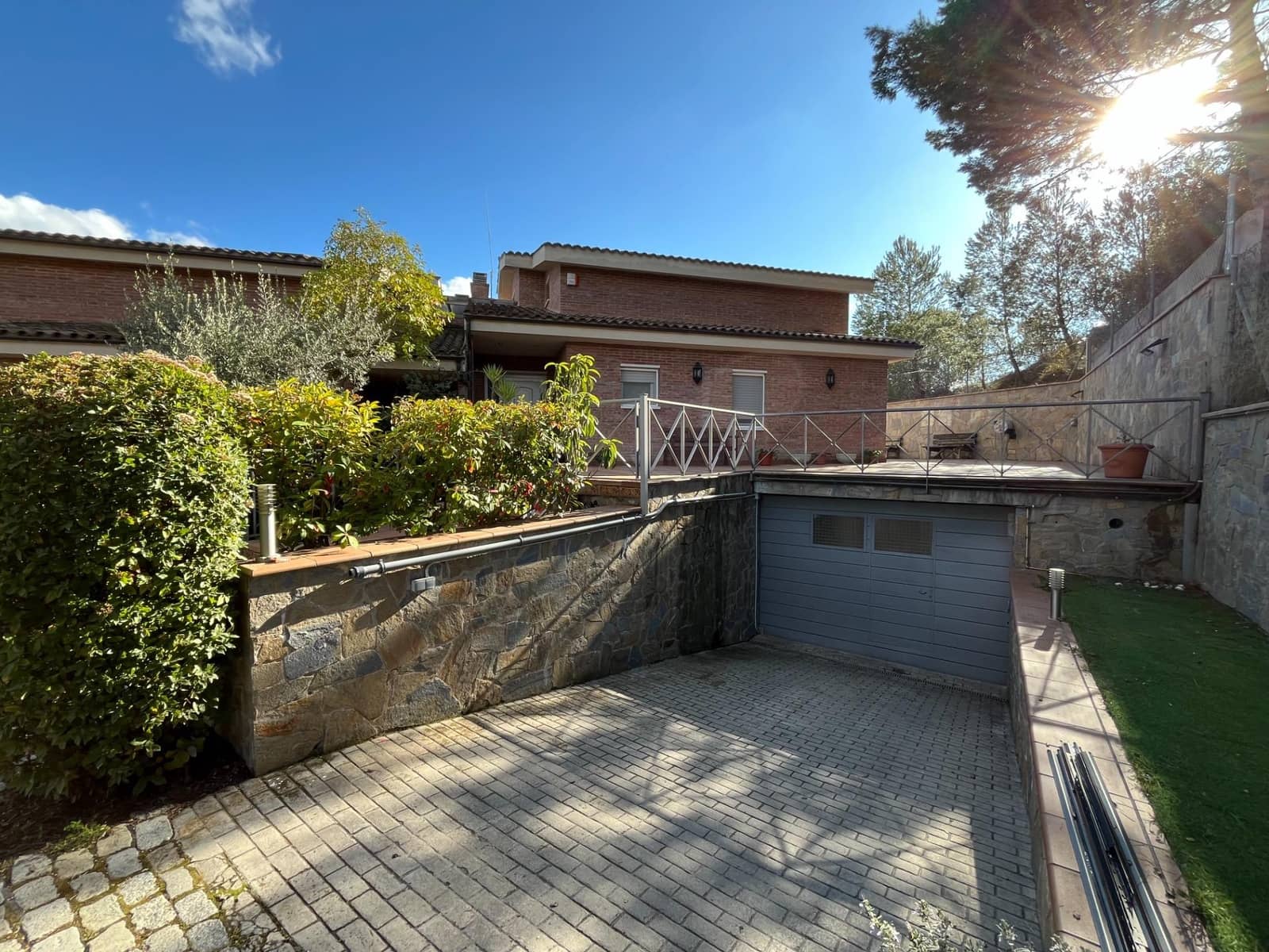 4 soveværelse Villa til salg i Igualada med swimmingpool garage - € 612.000 (Ref: 8874725)