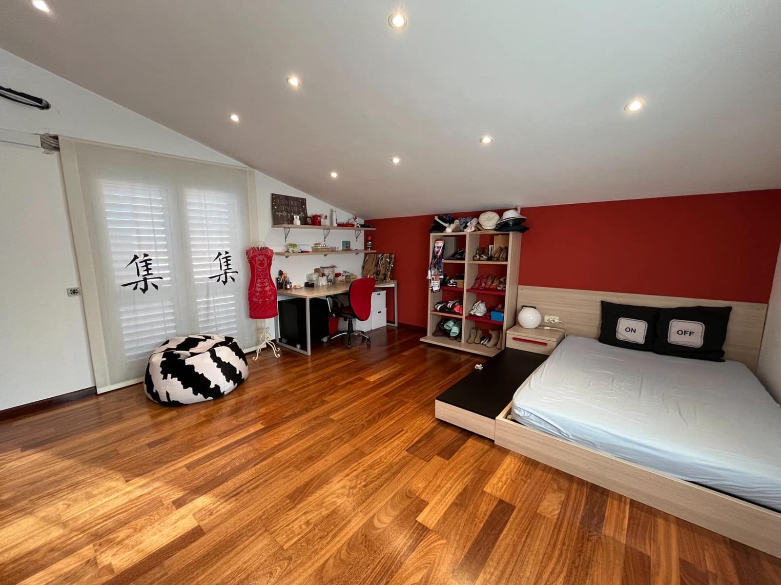 4 soveværelse Villa til salg i Igualada med swimmingpool garage - € 612.000 (Ref: 8874725)