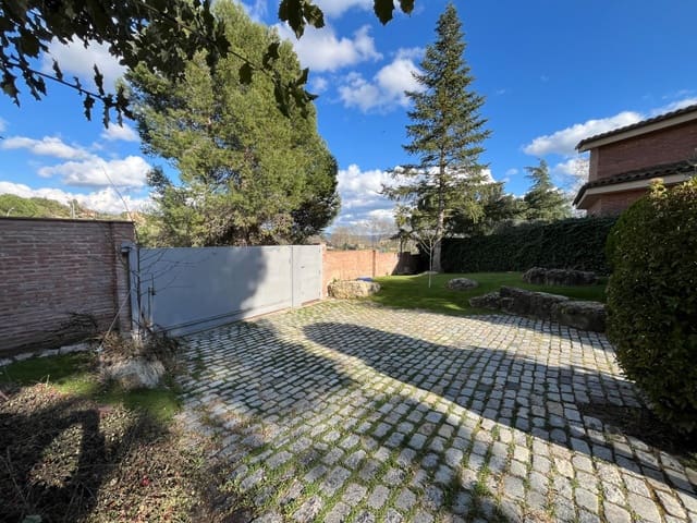 4 soveværelse Villa til salg i Igualada med swimmingpool garage - € 612.000 (Ref: 8874725)