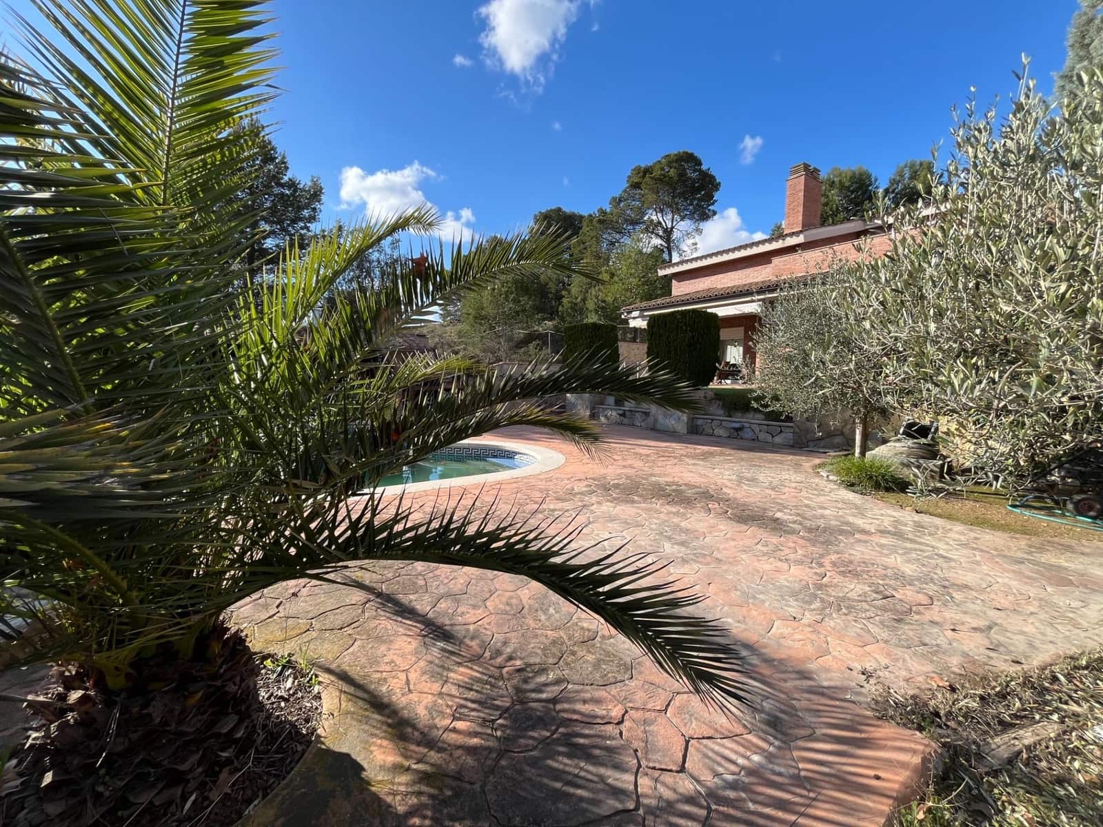 4 soveværelse Villa til salg i Igualada med swimmingpool garage - € 612.000 (Ref: 8874725)