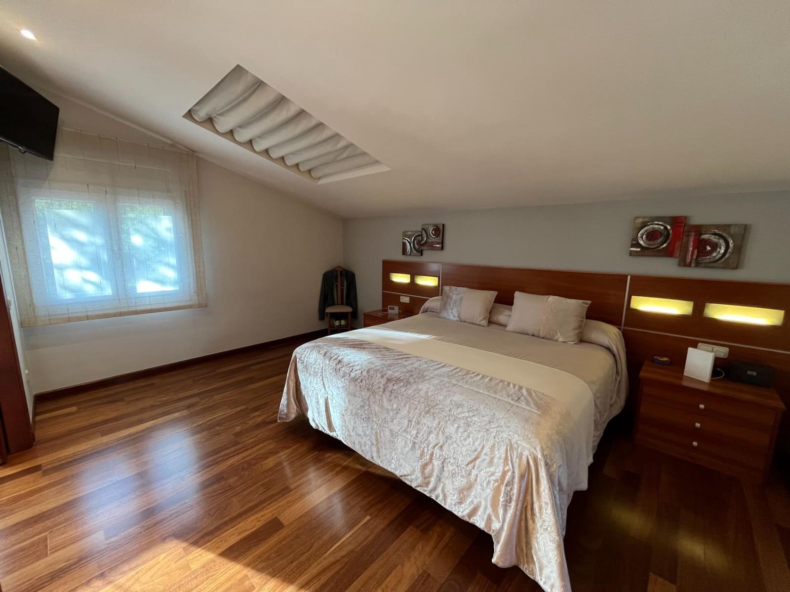 4 soveværelse Villa til salg i Igualada med swimmingpool garage - € 612.000 (Ref: 8874725)