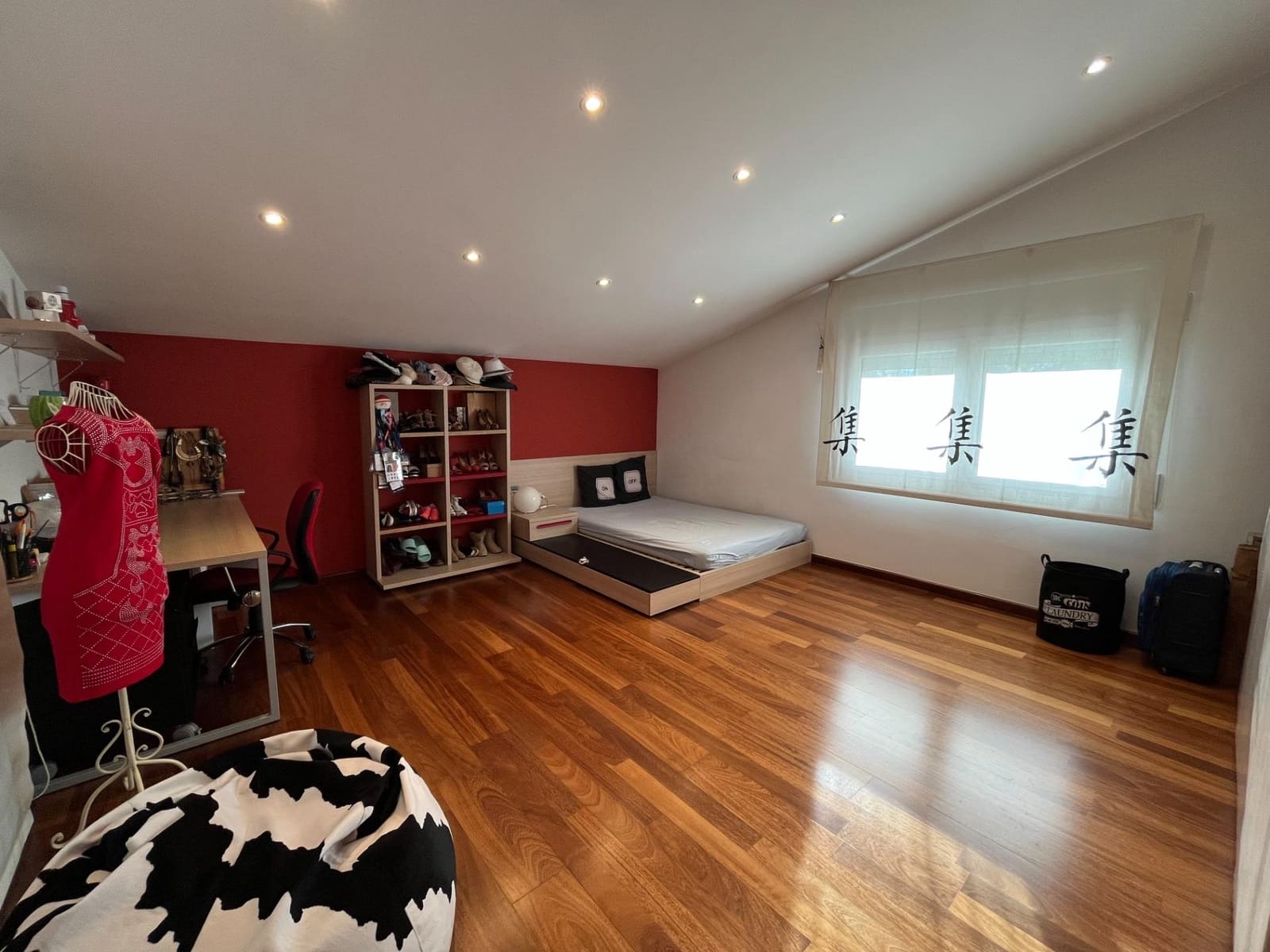 4 soveværelse Villa til salg i Igualada med swimmingpool garage - € 612.000 (Ref: 8874725)