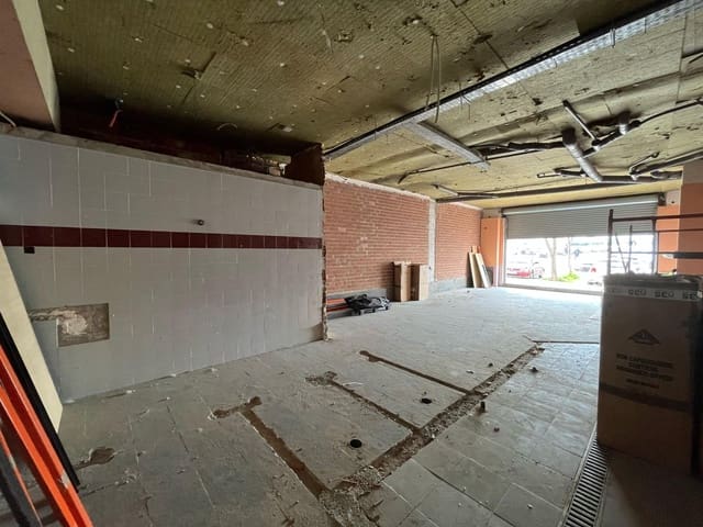 Gewerbe zu vermieten in Igualada - 750 € (Ref: 8881583)