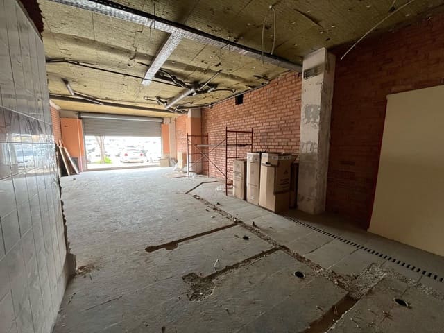 Gewerbe zu vermieten in Igualada - 750 € (Ref: 8881583)