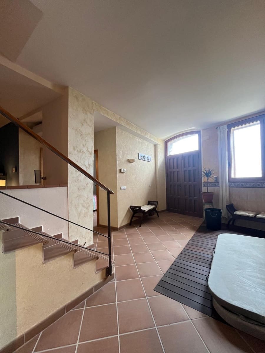 4 bedroom Finca/Country House for sale in Argencola - € 225,750 (Ref: 8946824)