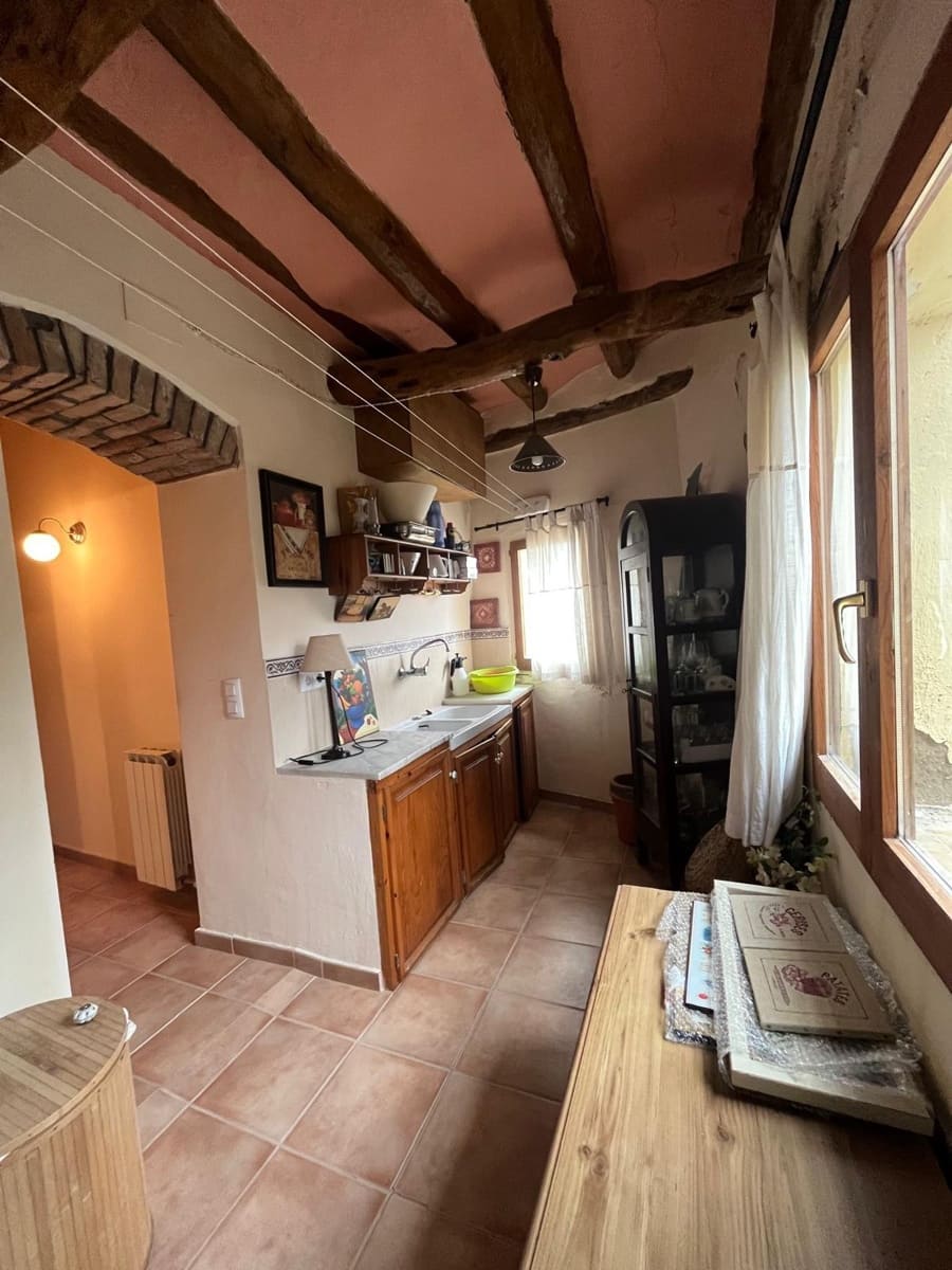 4 bedroom Finca/Country House for sale in Argencola - € 225,750 (Ref: 8946824)