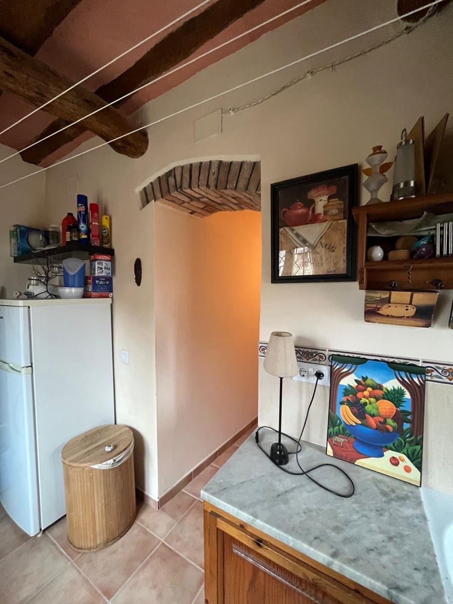 4 bedroom Finca/Country House for sale in Argencola - € 225,750 (Ref: 8946824)