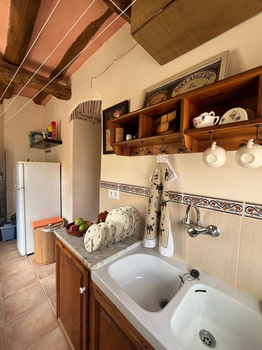 4 bedroom Finca/Country House for sale in Argencola - € 225,750 (Ref: 8946824)