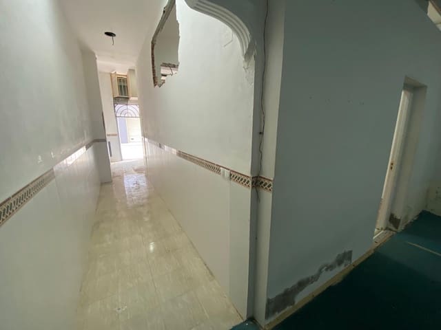 Commerciale in vendita in Vilanova del Camí con garage - 75.000 € (Rif: 8949001)