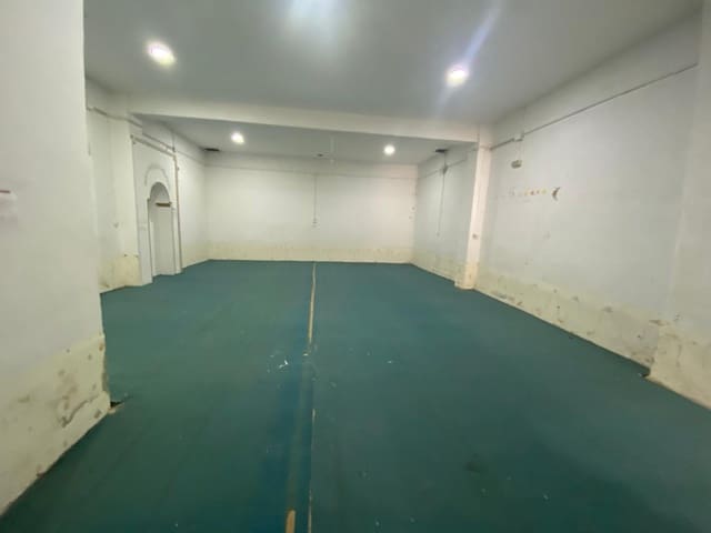 Commerciale in vendita in Vilanova del Camí con garage - 75.000 € (Rif: 8949001)