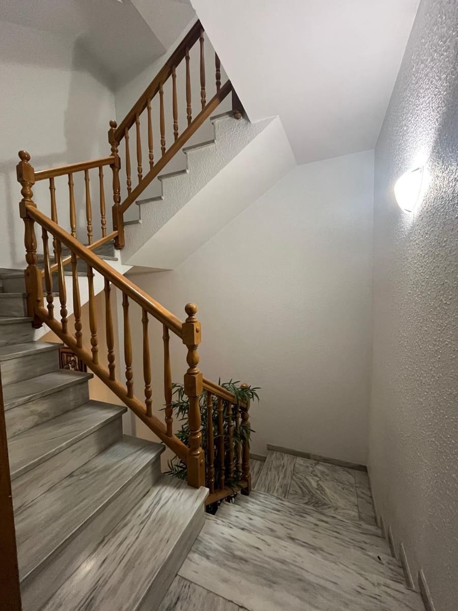 4 chambre Local Commercial à vendre à Igualada avec garage - 108 000 € (Ref: 8957075)