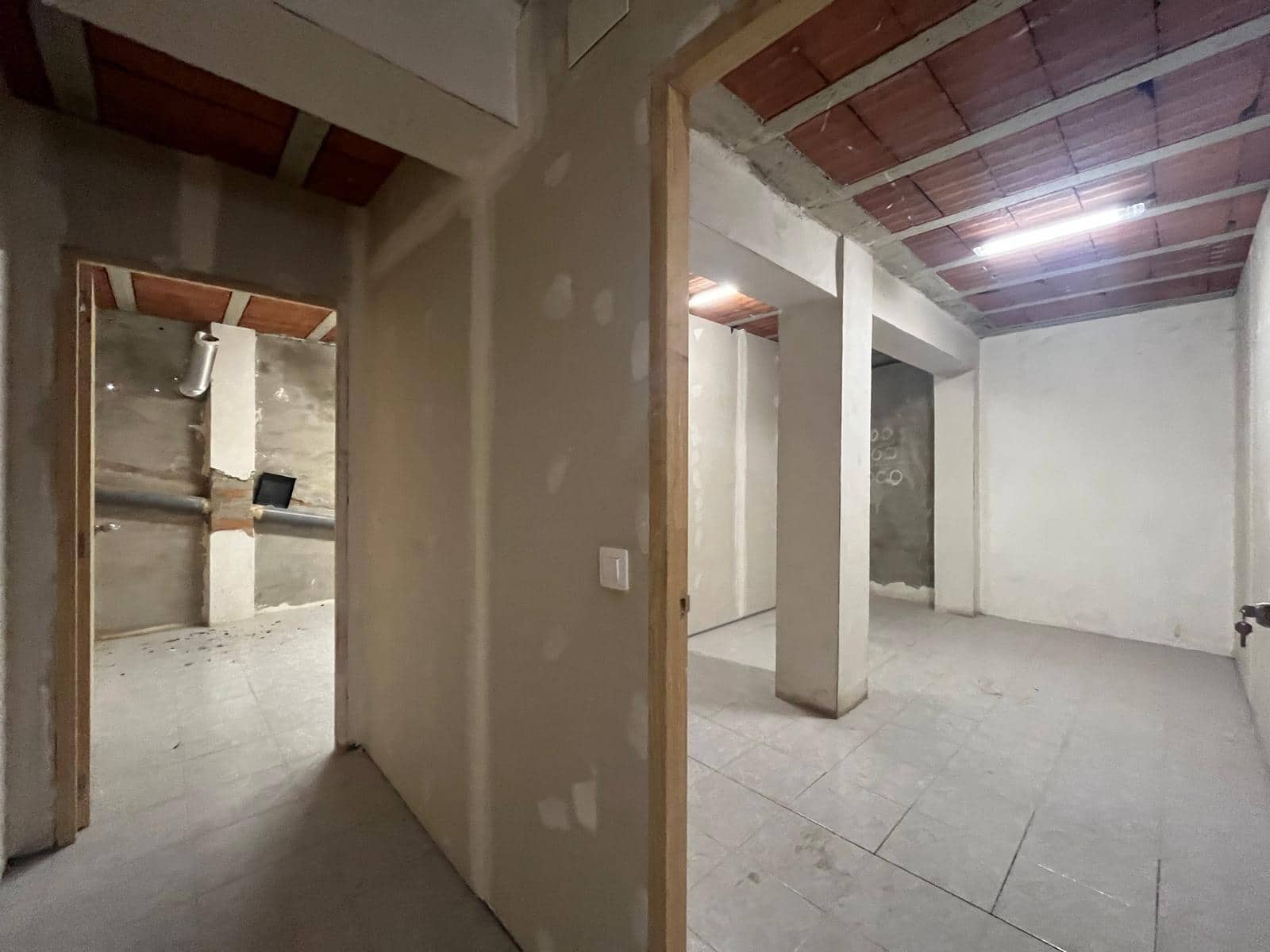 4 chambre Local Commercial à vendre à Igualada avec garage - 108 000 € (Ref: 8957075)