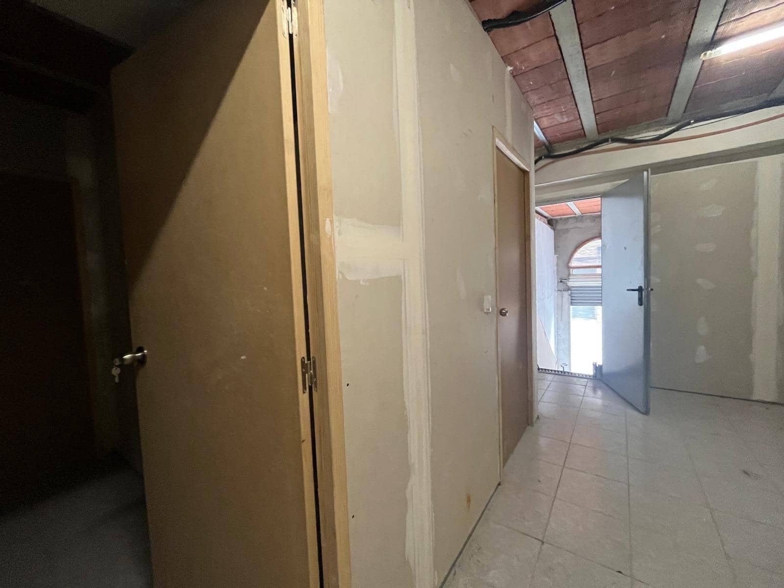 4 chambre Local Commercial à vendre à Igualada avec garage - 108 000 € (Ref: 8957075)