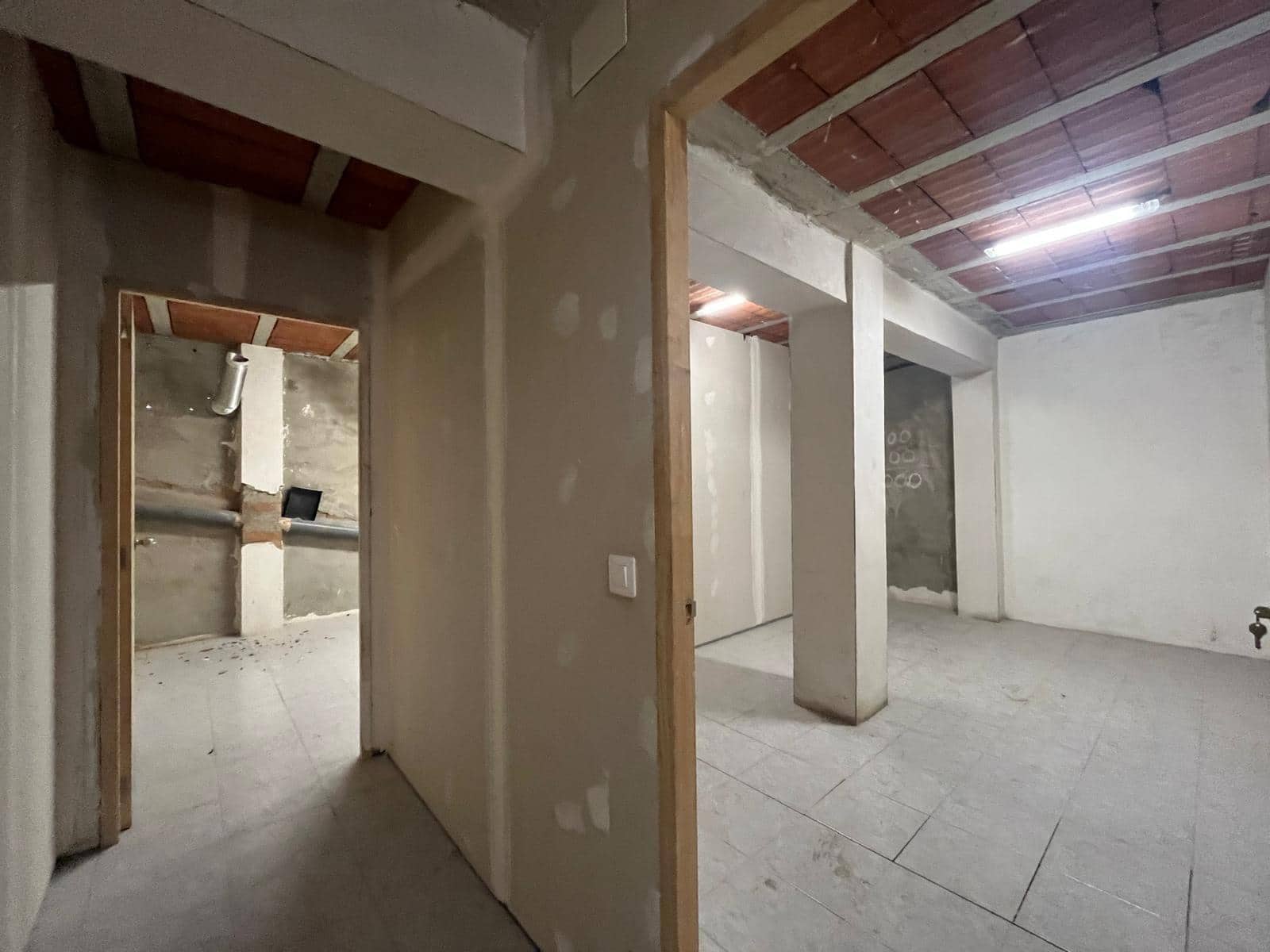 4 chambre Local Commercial à vendre à Igualada avec garage - 108 000 € (Ref: 8957075)