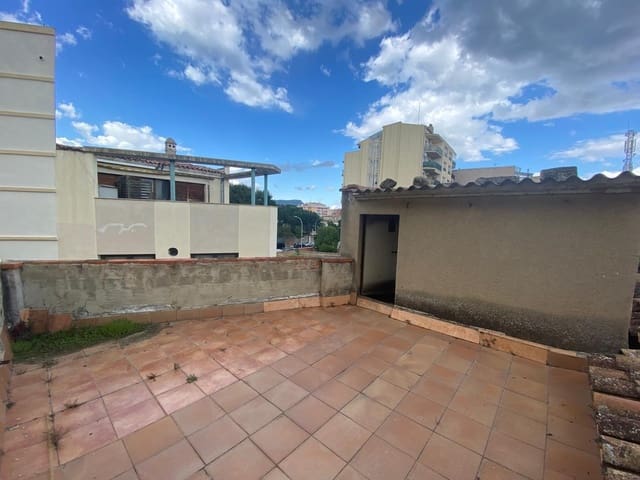 4 soveværelse Byhus til salg i Igualada - € 175.000 (Ref: 9004710)