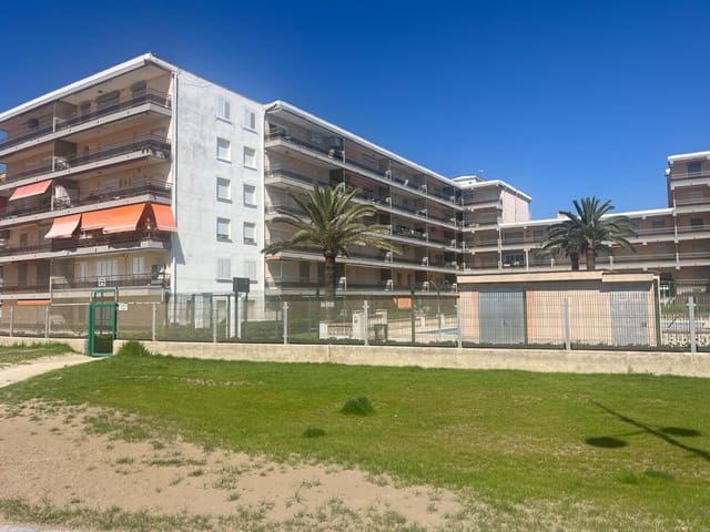 3 soveværelse Strandlejlighed til salg i La Pineda, Vila-seca med swimmingpool - € 221.000 (Ref: 9023197)