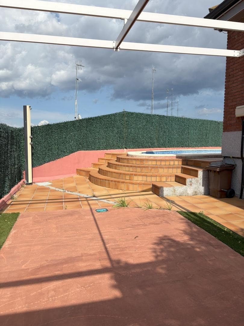 4 quarto Moradia para venda em Masquefa com piscina garagem - 429 000 € (Ref: 9024138)