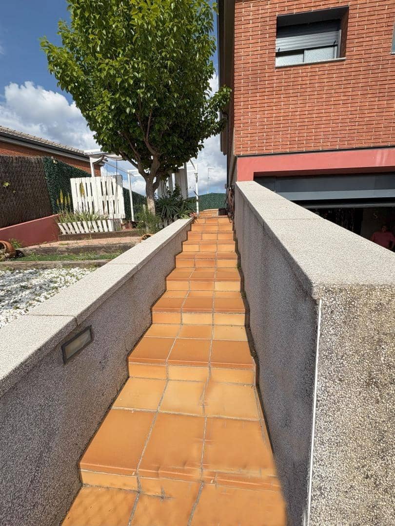 4 quarto Moradia para venda em Masquefa com piscina garagem - 429 000 € (Ref: 9024138)