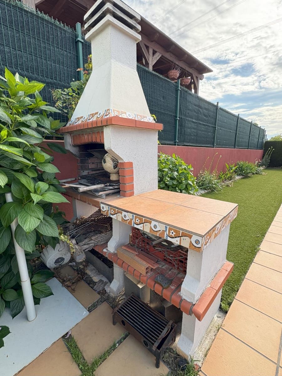 4 quarto Moradia para venda em Masquefa com piscina garagem - 429 000 € (Ref: 9024138)