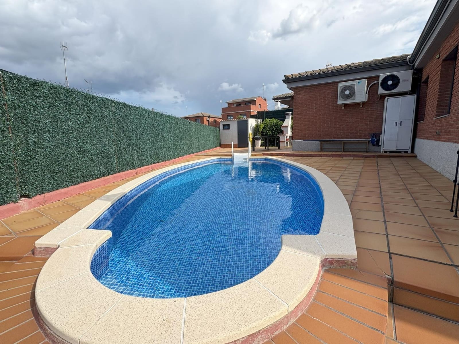 4 quarto Moradia para venda em Masquefa com piscina garagem - 429 000 € (Ref: 9024138)