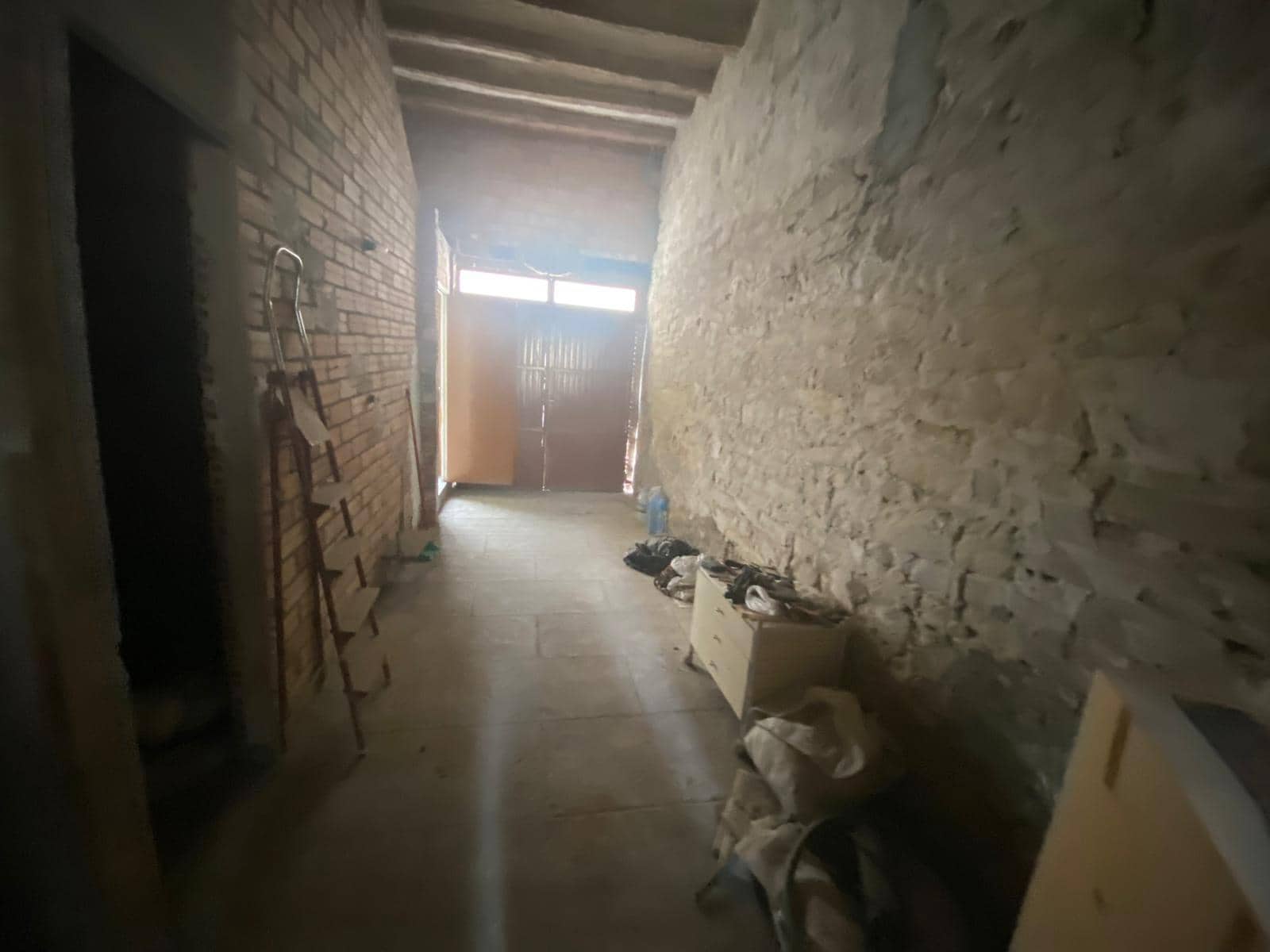 4 makuuhuone Omakotitalo myytävänä paikassa Santa Coloma de Queralt mukana 
autotalli - 86 000 € (Ref: 9034457)