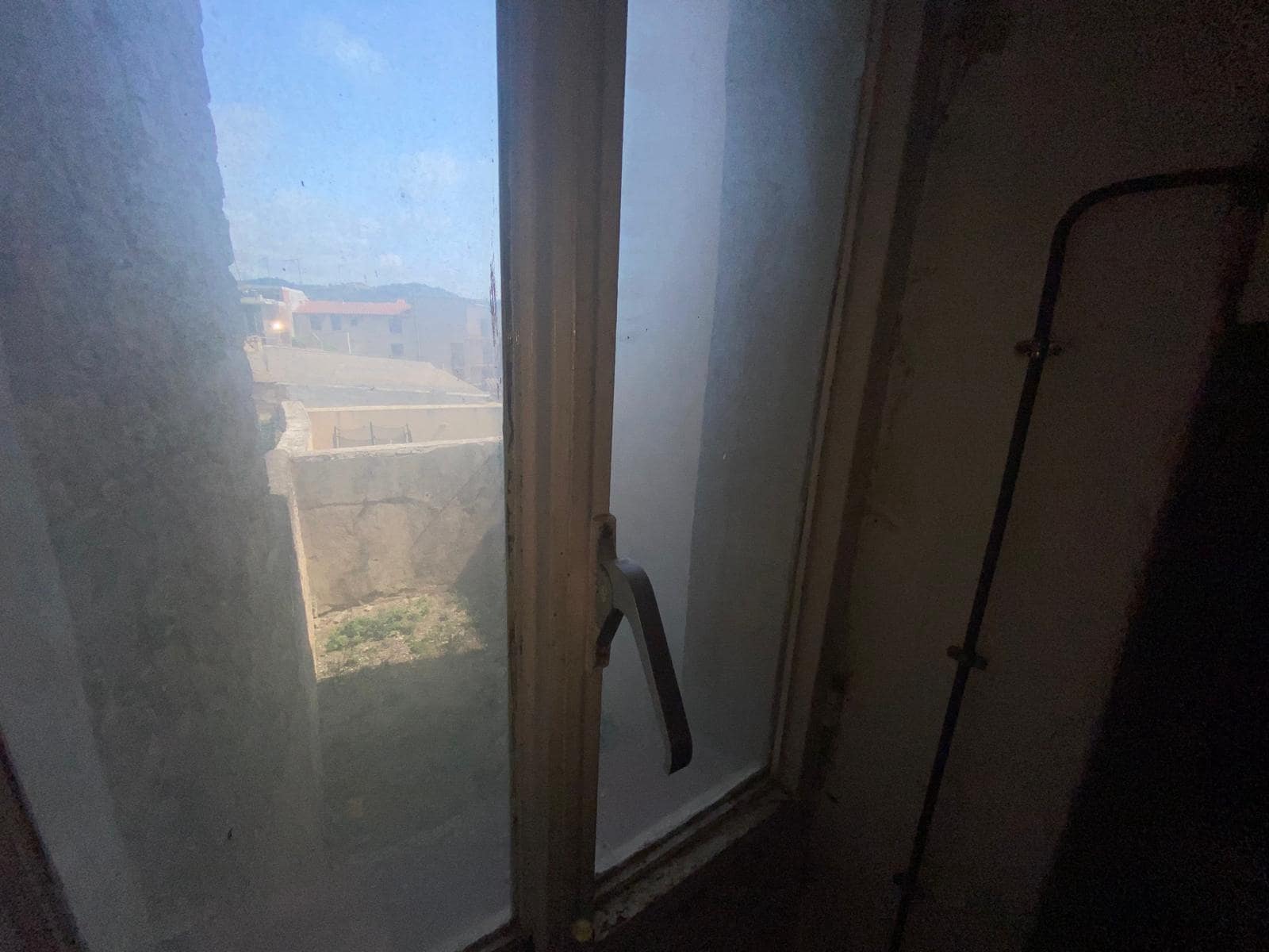 4 makuuhuone Omakotitalo myytävänä paikassa Santa Coloma de Queralt mukana 
autotalli - 86 000 € (Ref: 9034457)