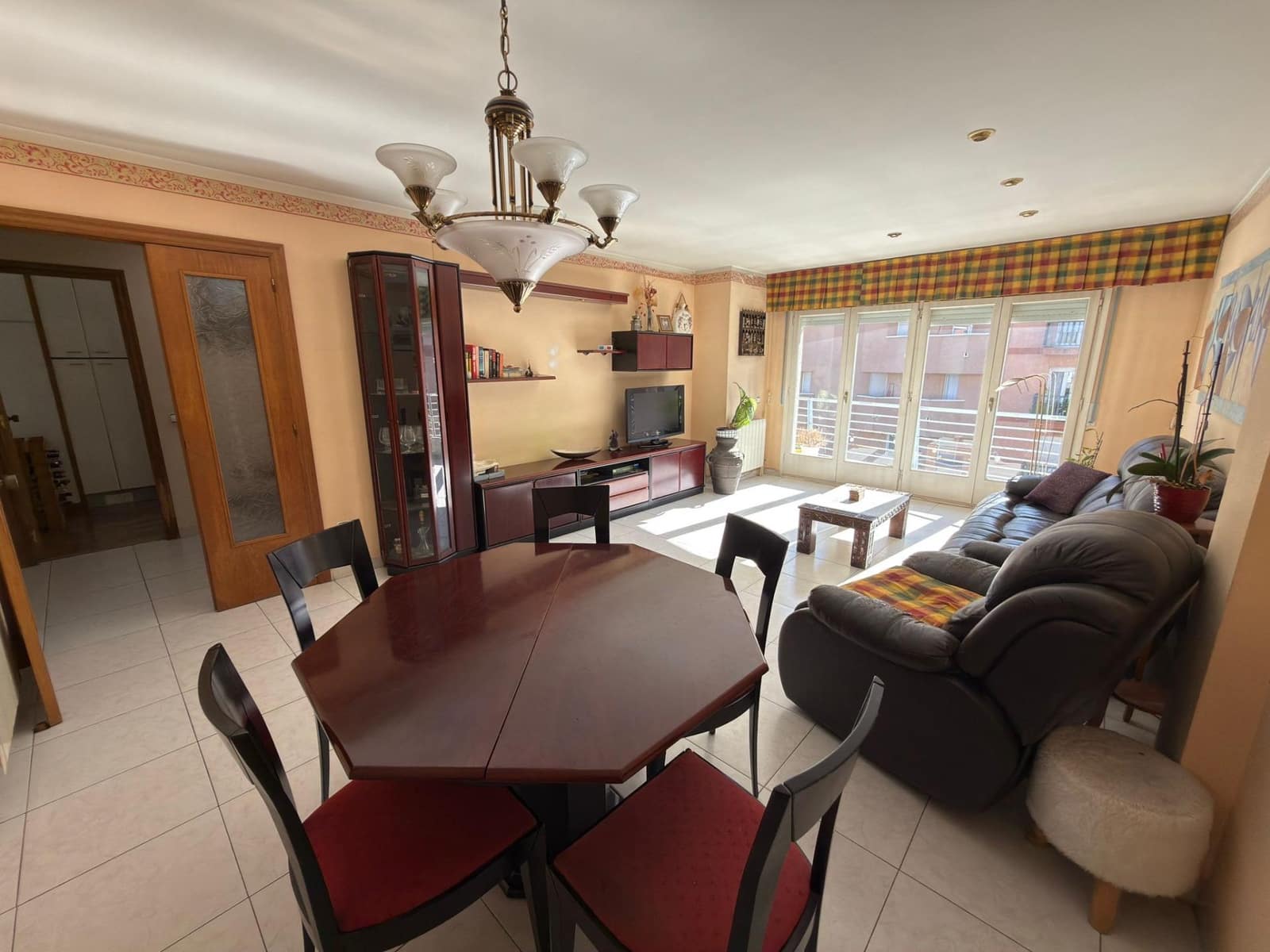 3 slaapkamer Appartement te koop in Igualada - € 270.000 (Ref: 9065156)