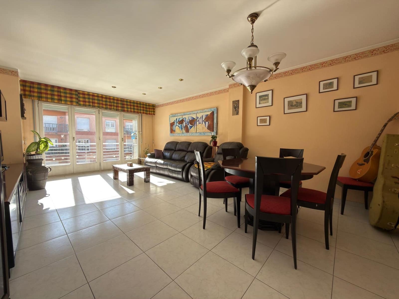 3 slaapkamer Appartement te koop in Igualada - € 270.000 (Ref: 9065156)