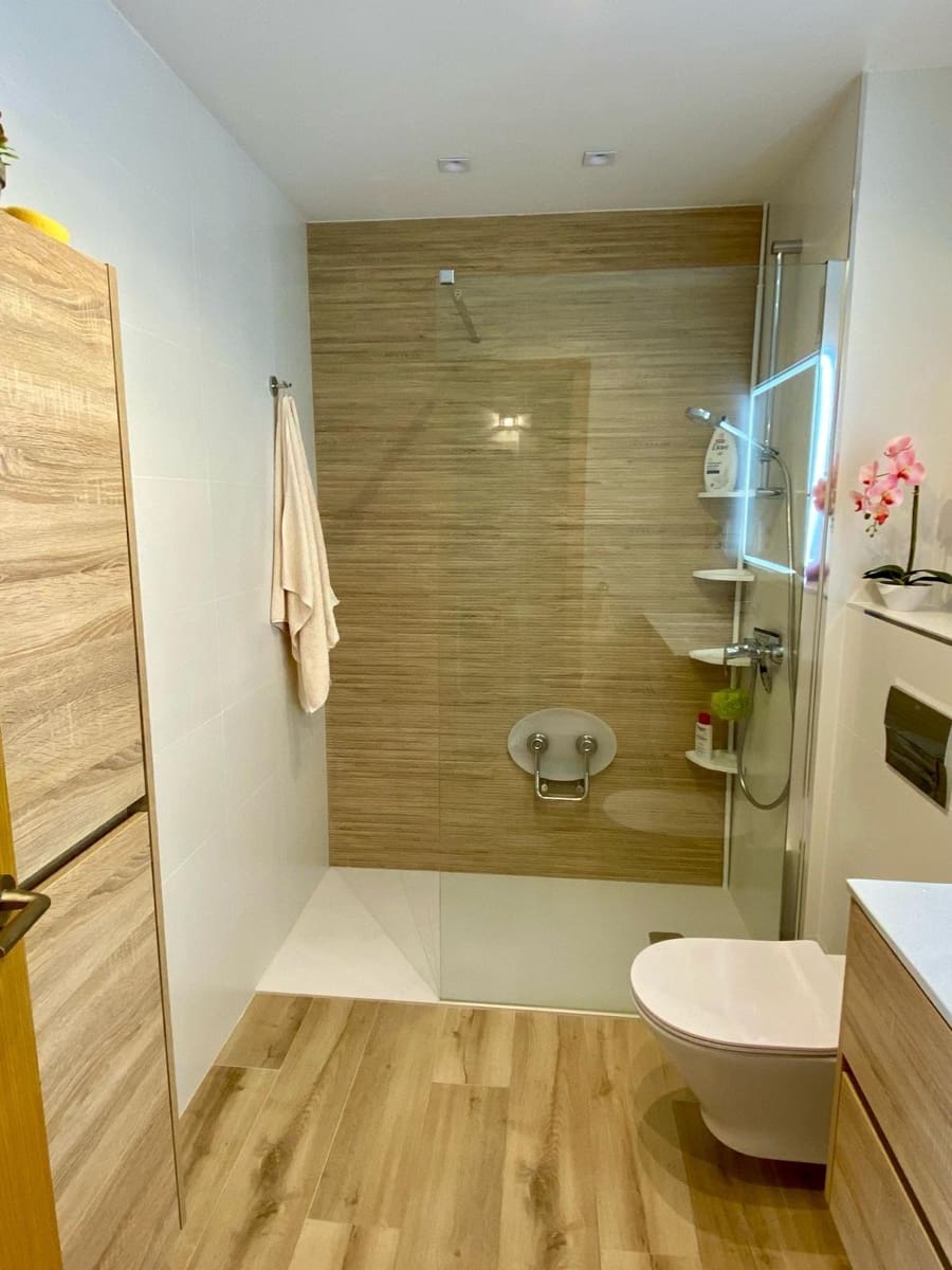 2 soveværelse Penthouse til salg i Salou med swimmingpool garage - € 235.000 (Ref: 9089755)