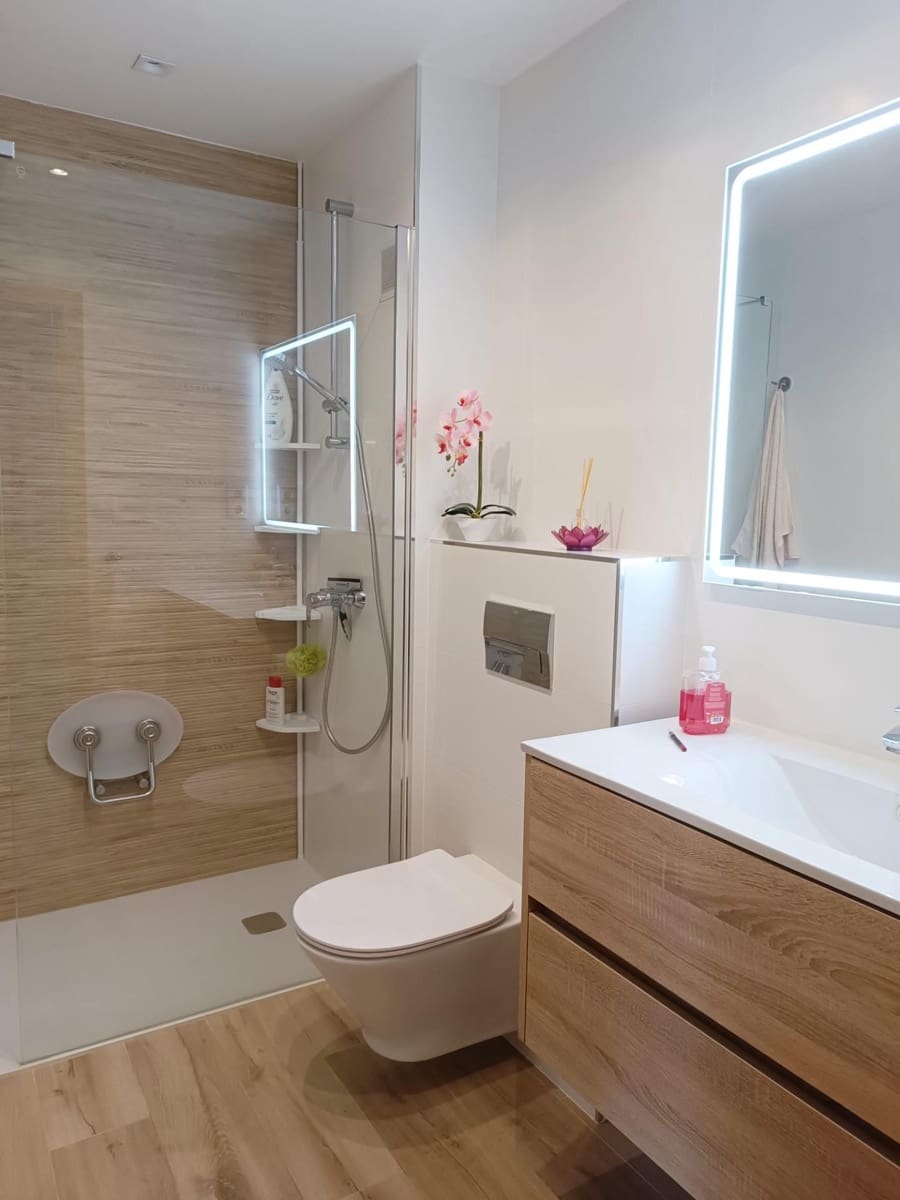 2 soveværelse Penthouse til salg i Salou med swimmingpool garage - € 235.000 (Ref: 9089755)