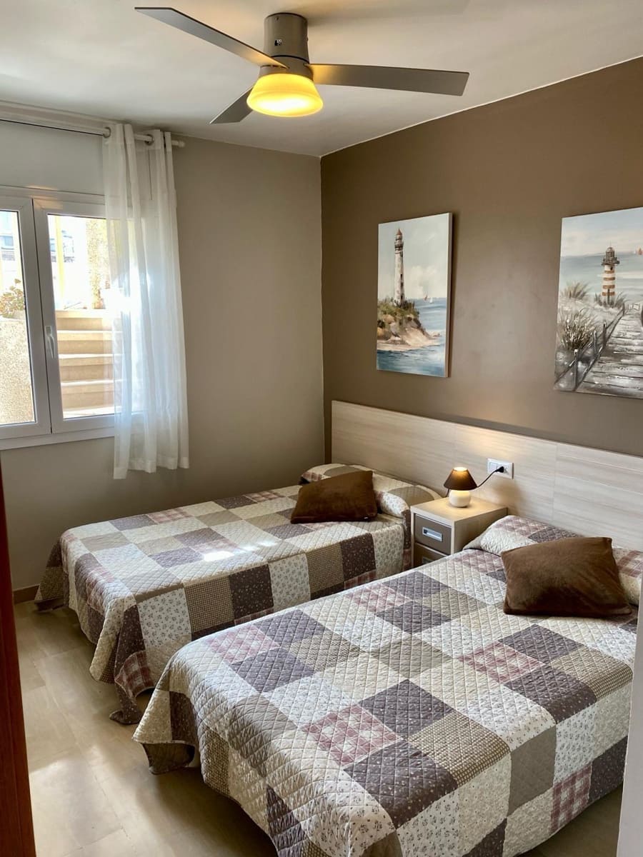 2 soveværelse Penthouse til salg i Salou med swimmingpool garage - € 235.000 (Ref: 9089755)