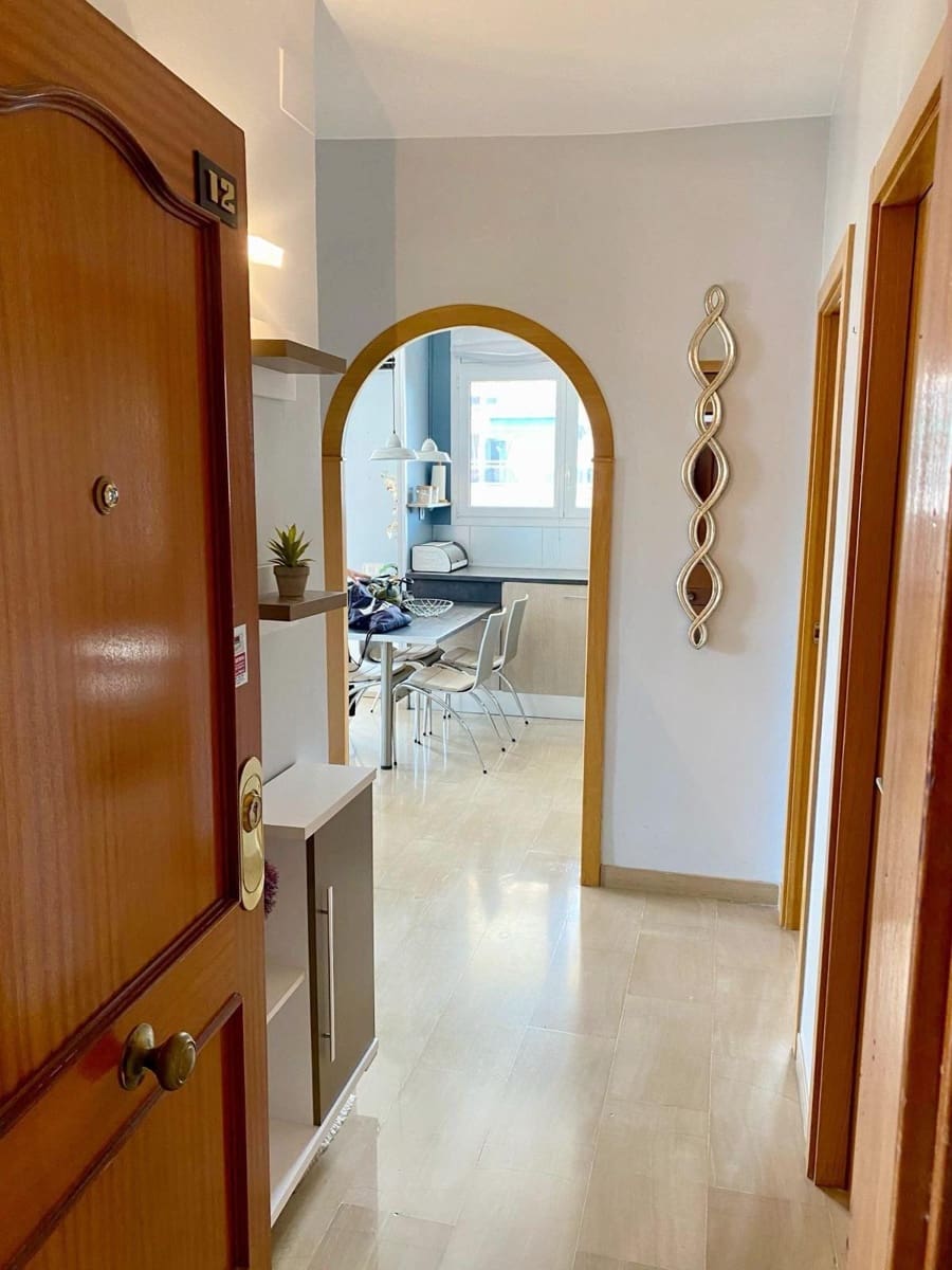 2 soveværelse Penthouse til salg i Salou med swimmingpool garage - € 235.000 (Ref: 9089755)