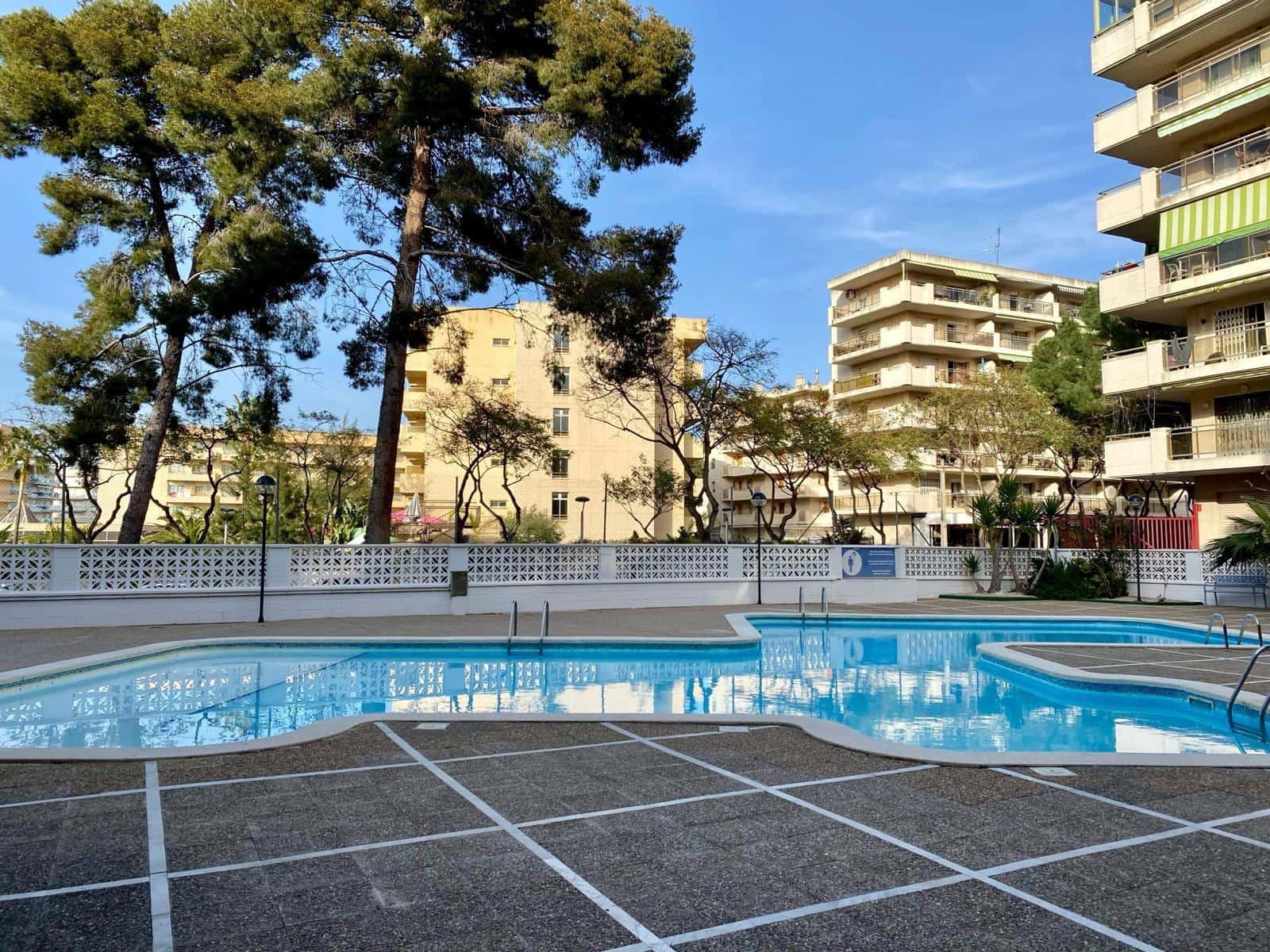 2 soveværelse Penthouse til salg i Salou med swimmingpool garage - € 235.000 (Ref: 9089755)