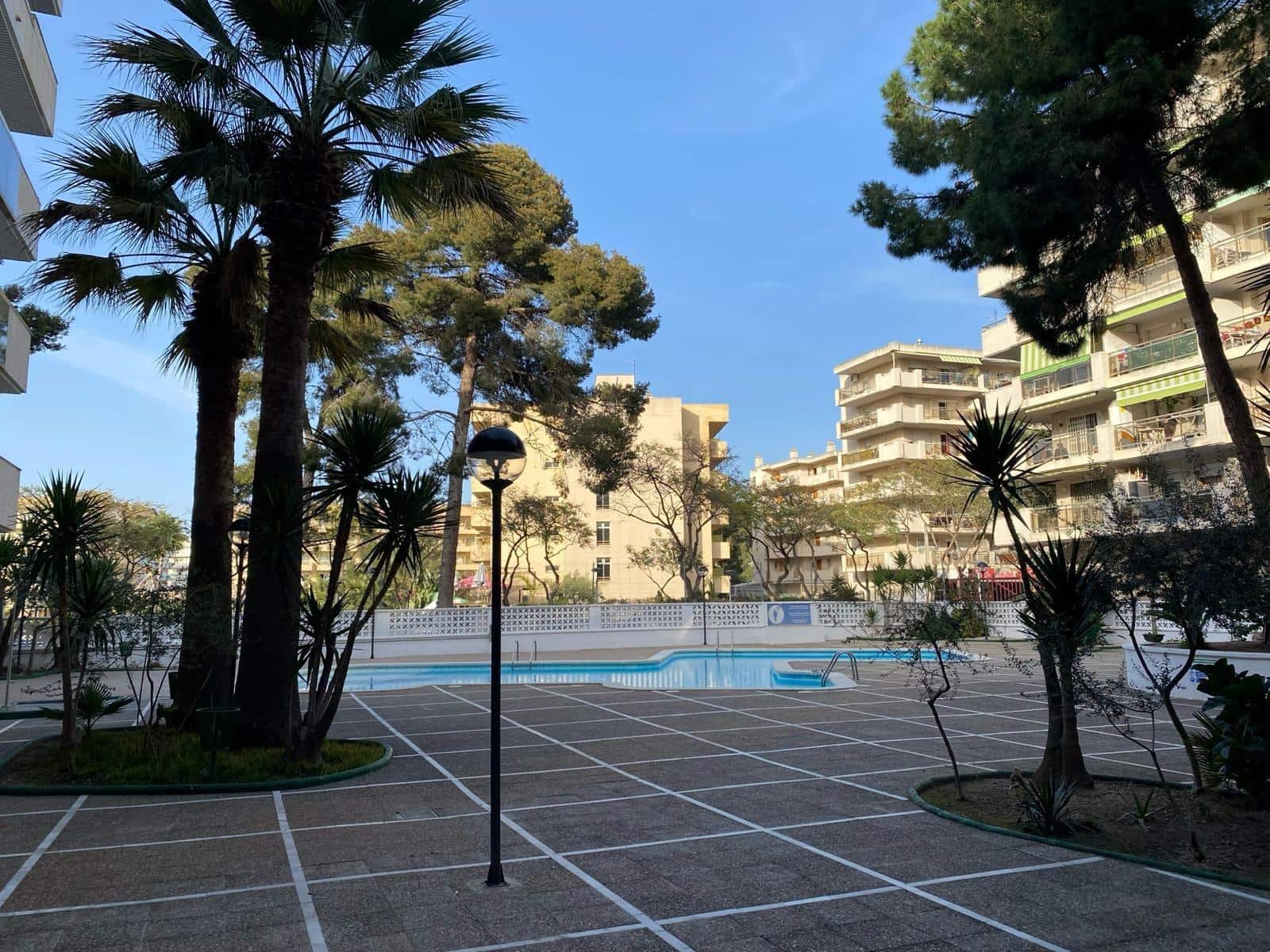 2 soveværelse Penthouse til salg i Salou med swimmingpool garage - € 235.000 (Ref: 9089755)