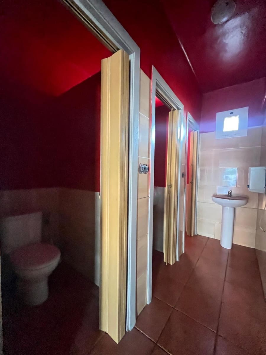 Erhverv til salg i Tarragona by - € 398.000 (Ref: 9106509)