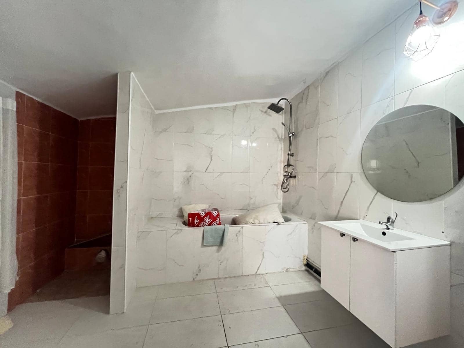 Erhverv til salg i Tarragona by - € 398.000 (Ref: 9106509)