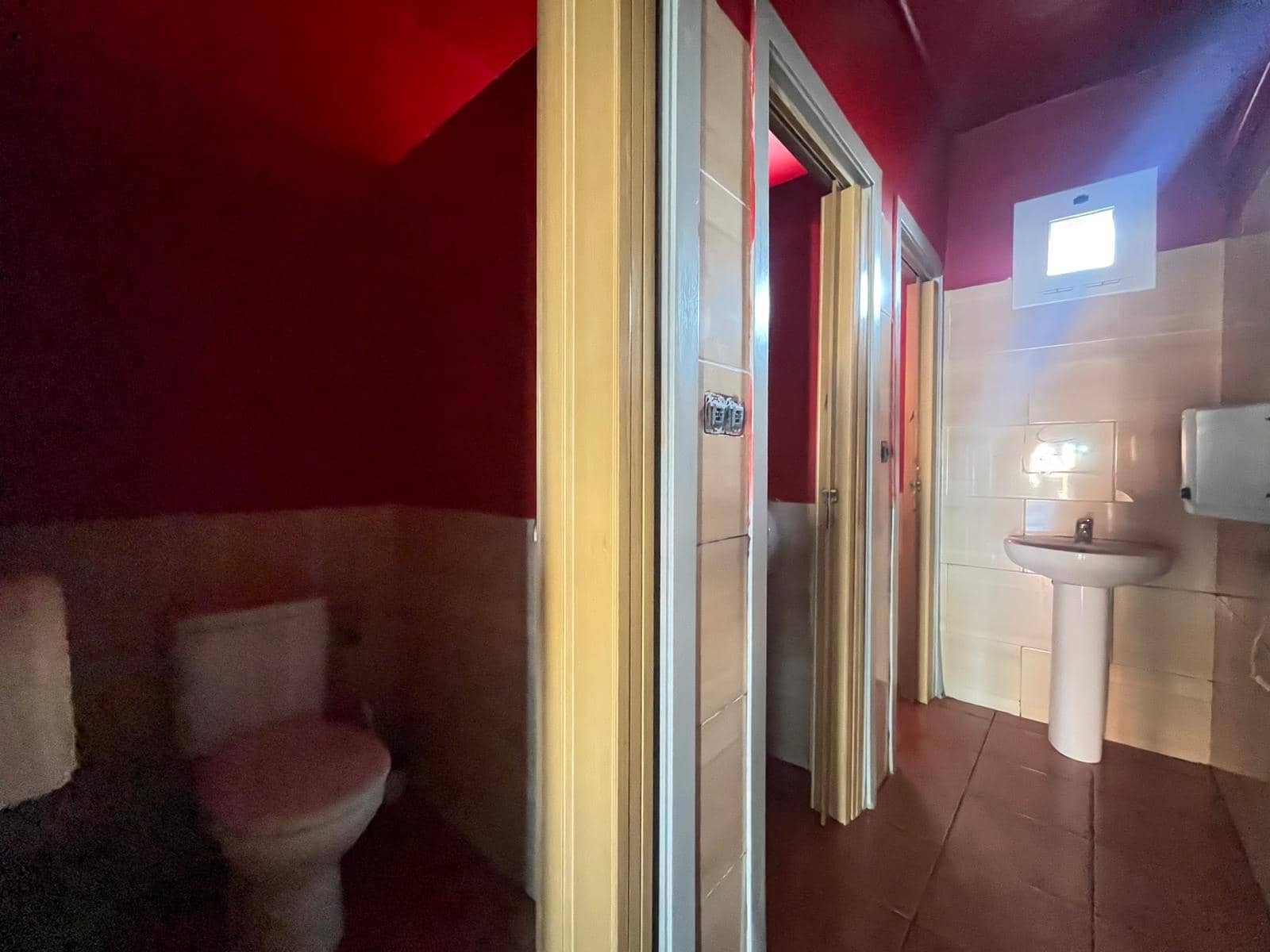 Erhverv til salg i Tarragona by - € 398.000 (Ref: 9106509)