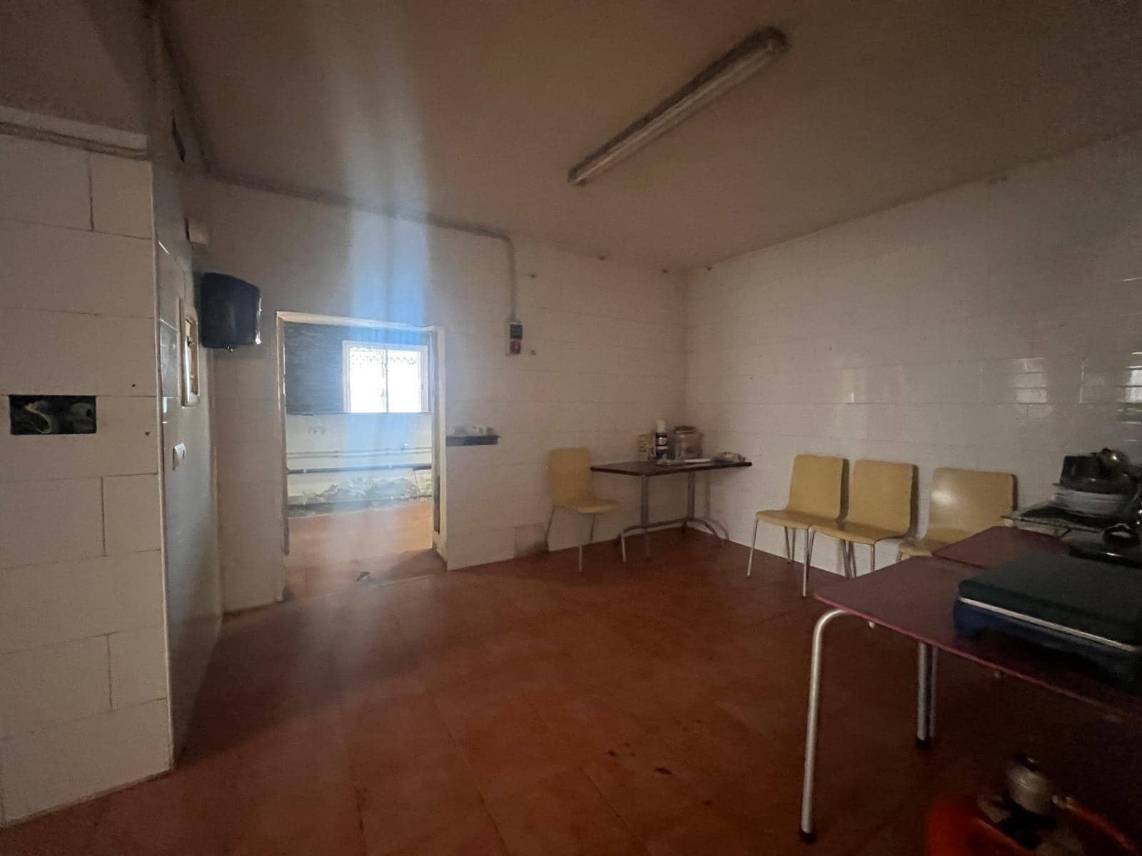 Erhverv til salg i Tarragona by - € 398.000 (Ref: 9106509)