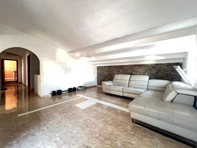 Erhverv til salg i Tarragona by - € 398.000 (Ref: 9106509)