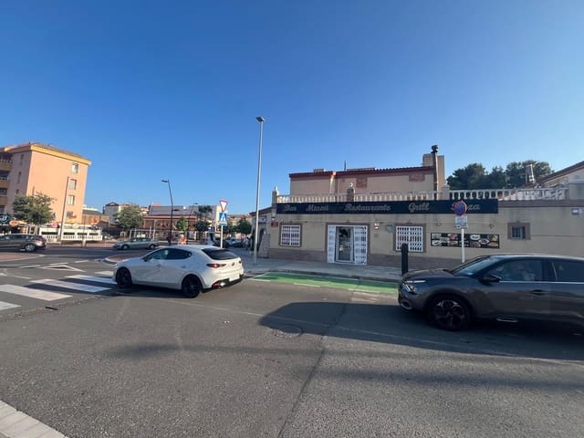 Erhverv til salg i Tarragona by - € 398.000 (Ref: 9106509)