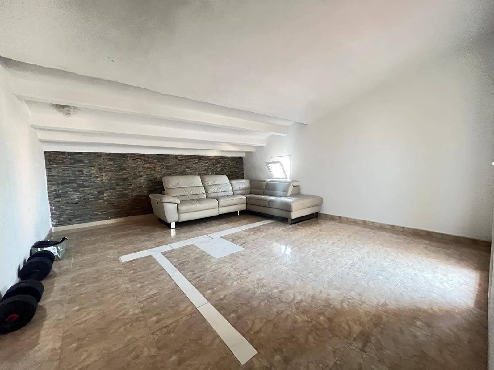 Erhverv til salg i Tarragona by - € 398.000 (Ref: 9106509)